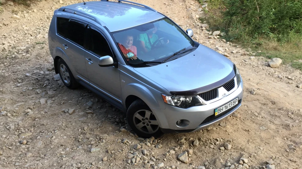 Mitsubishi Outlander XL японочка 5