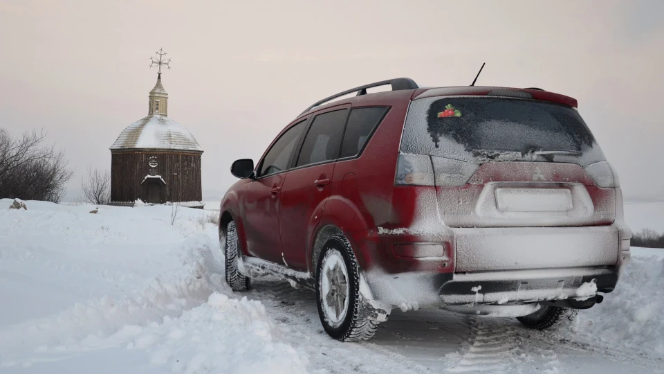 Mitsubishi Outlander XL Червона Смородина 2
