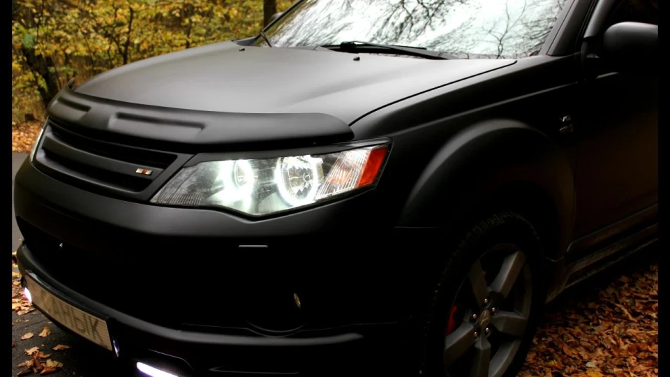 Mitsubishi Outlander XL mat black 2