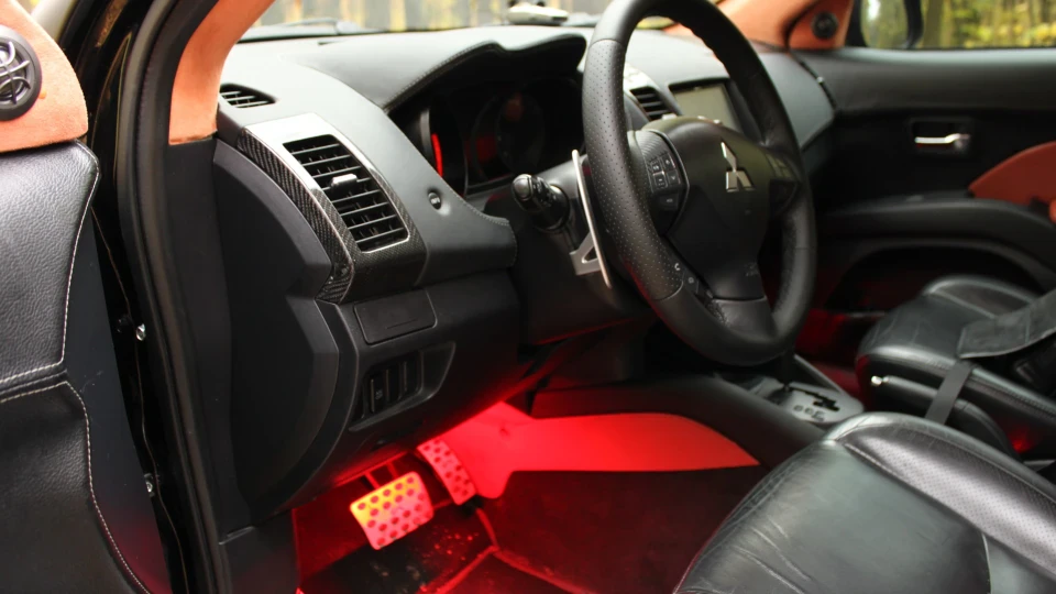 Mitsubishi Outlander XL mat black 3