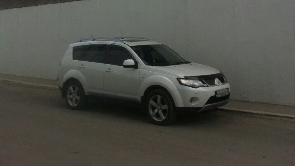Mitsubishi Outlander XL Mitsuban 3.0 2