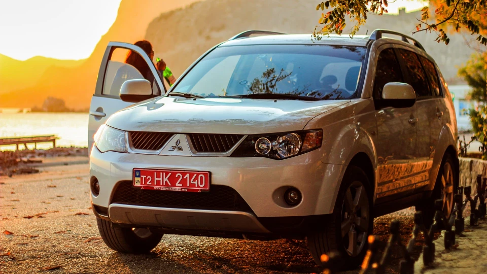 Mitsubishi Outlander XL SQ 2