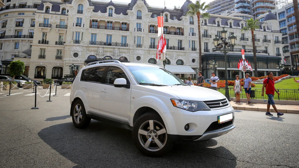 Mitsubishi Outlander XL SQ 4