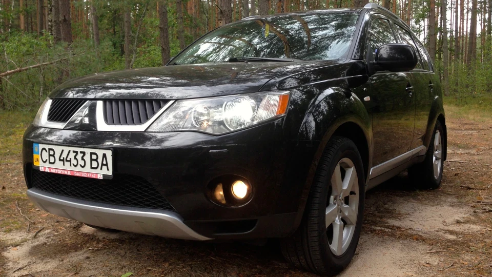 Mitsubishi Outlander XL V6 3.0 4
