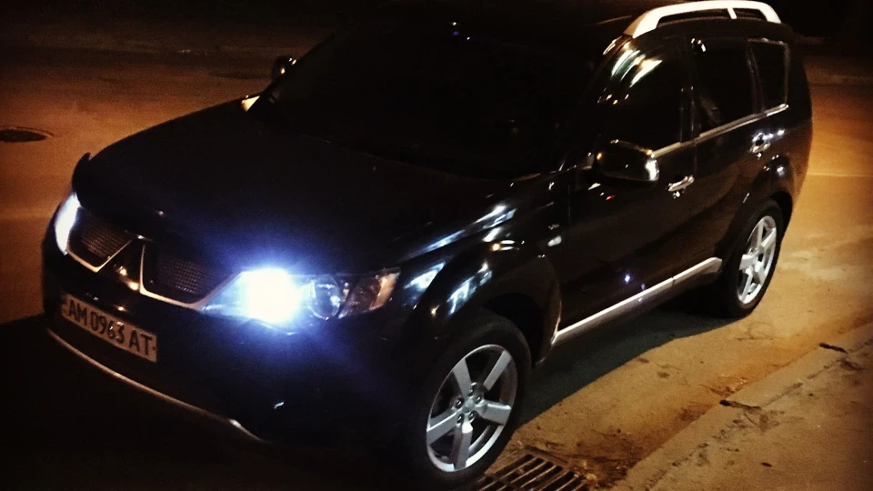 Mitsubishi Outlander XL V6 MAXIMAL