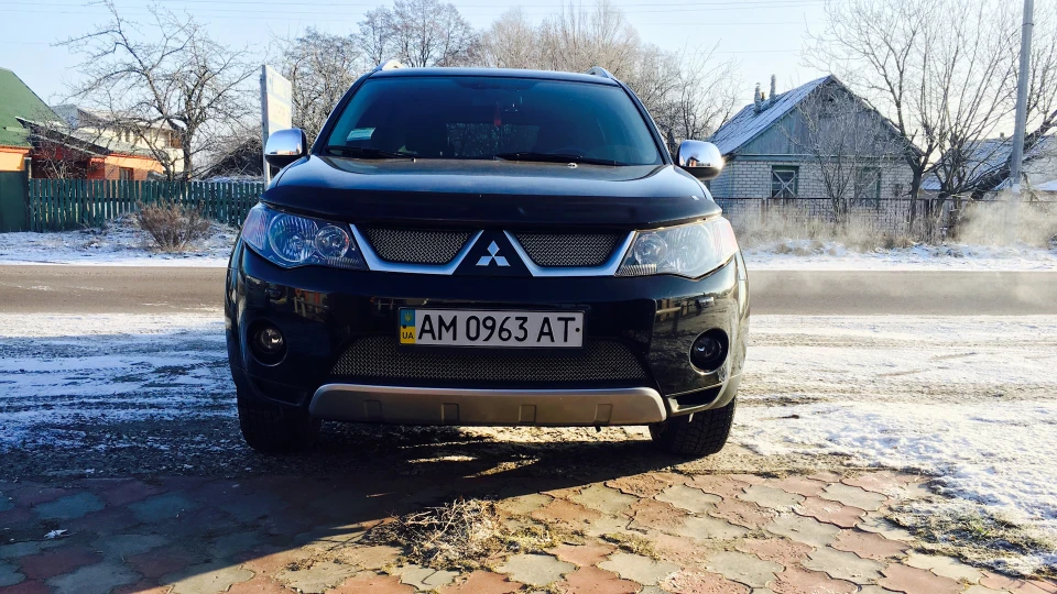 Mitsubishi Outlander XL V6 MAXIMAL 4