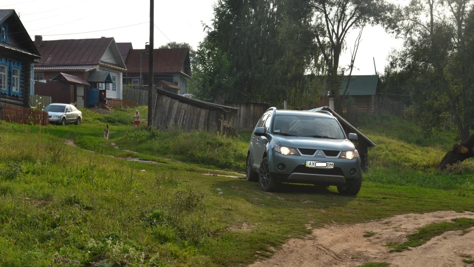 Mitsubishi Outlander XL Wolf 5