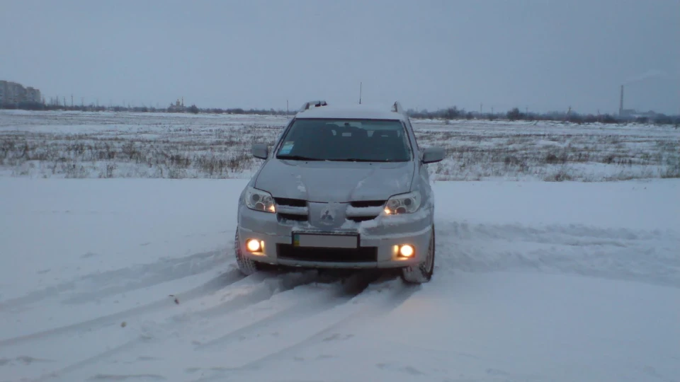 Mitsubishi Outlander 3