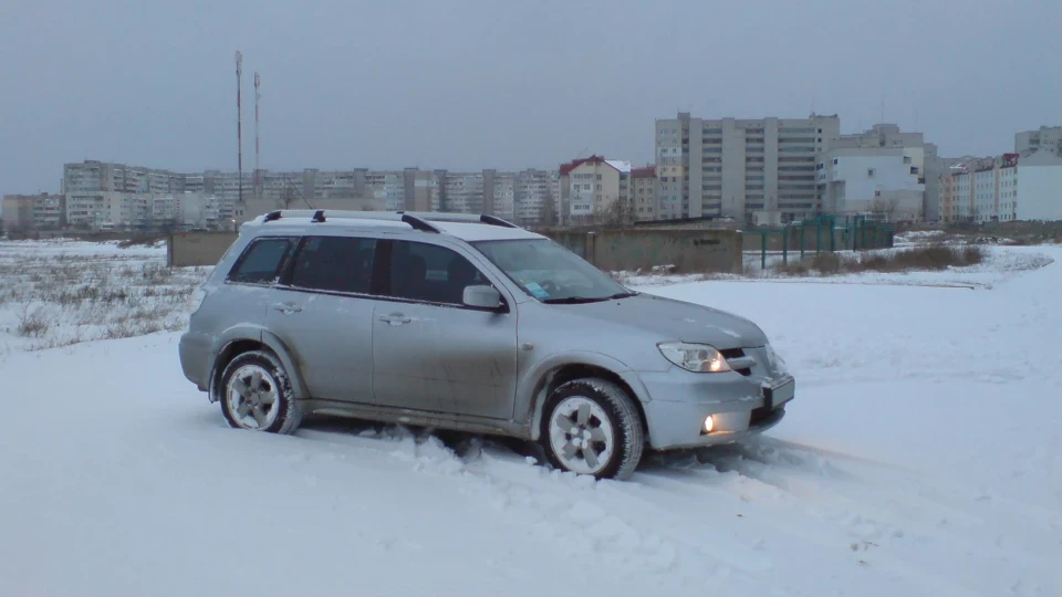 Mitsubishi Outlander 5