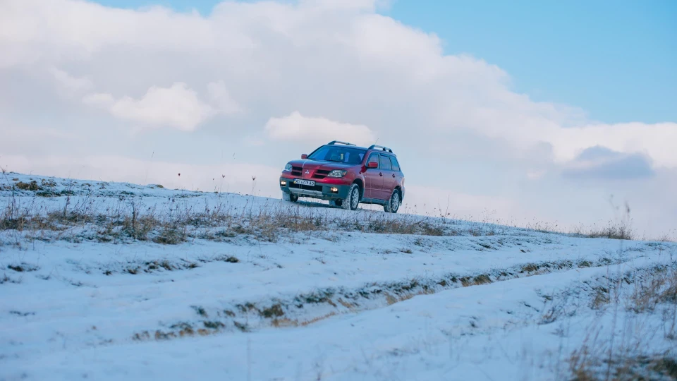 Mitsubishi Outlander 3