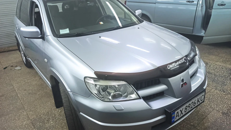 Mitsubishi Outlander 3