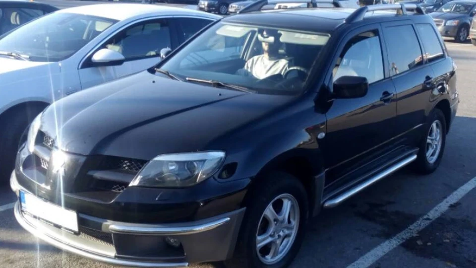 Mitsubishi Outlander 3