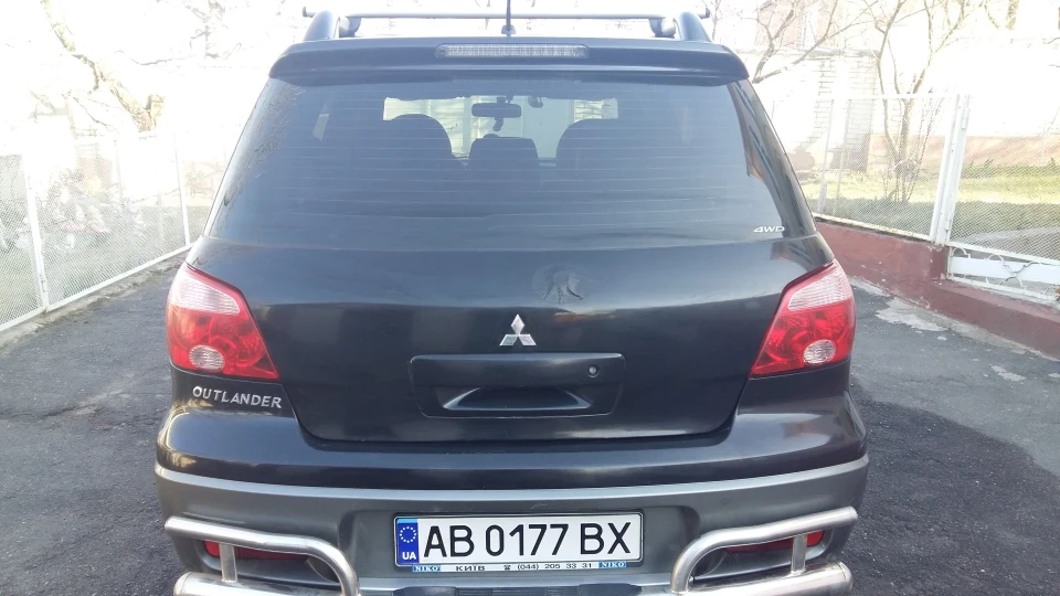 Mitsubishi Outlander 3