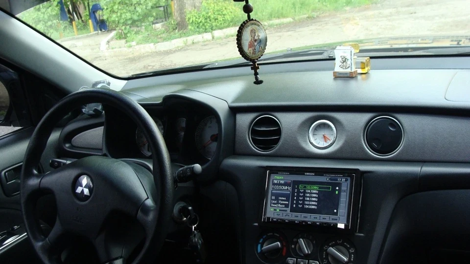 Mitsubishi Outlander 3