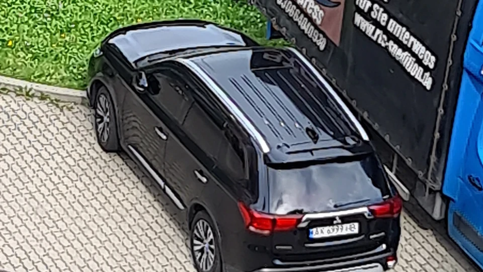 Mitsubishi Outlander 2