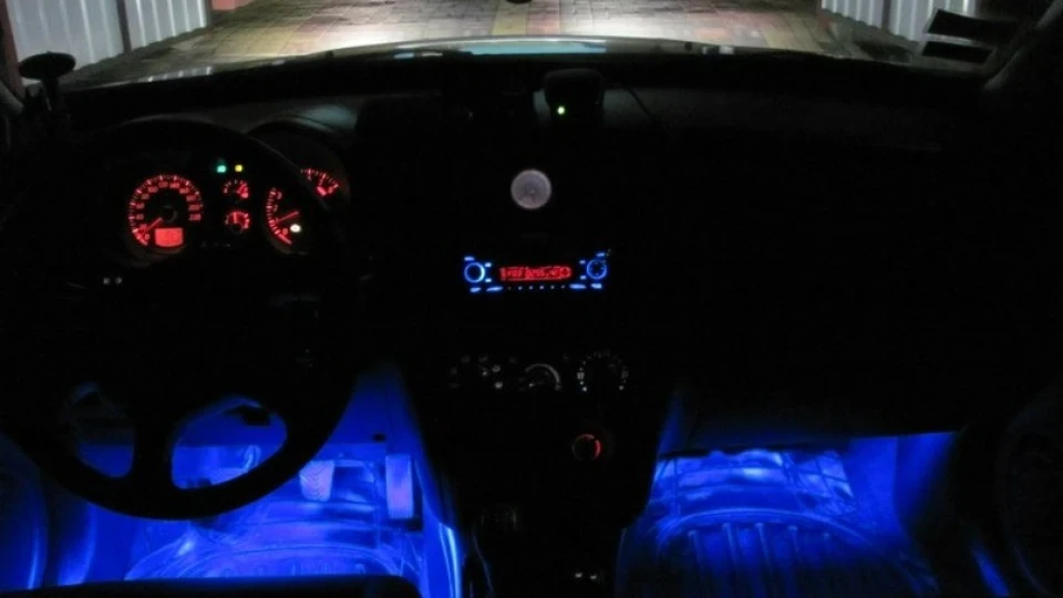 Mitsubishi Outlander 2