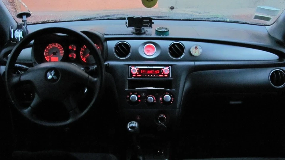 Mitsubishi Outlander 3