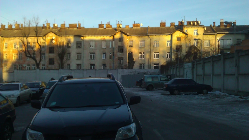 Mitsubishi Outlander 2