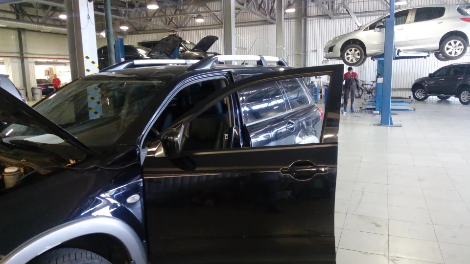 Mitsubishi Outlander 3