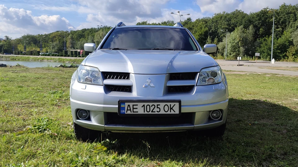 Mitsubishi Outlander 2.0 атмомеханіка 5