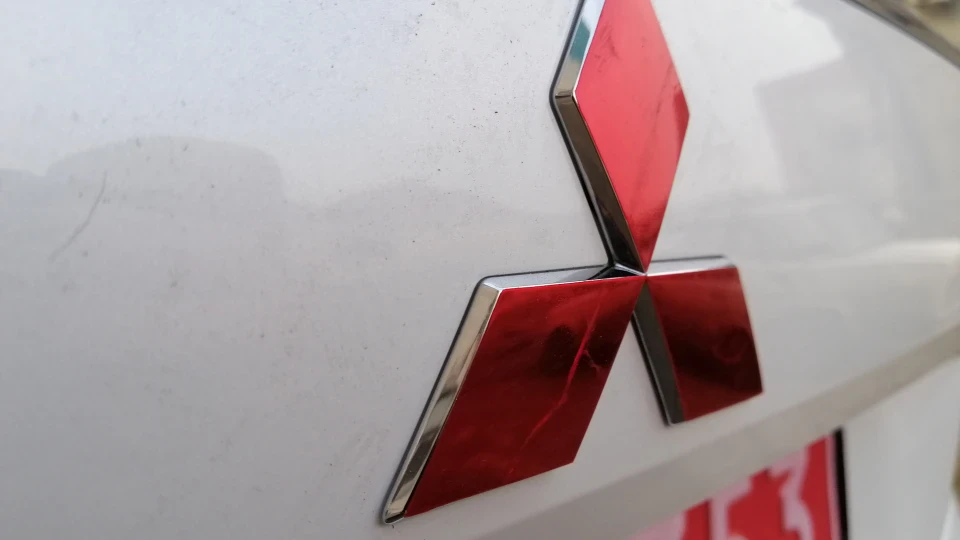 Mitsubishi Outlander 2.0 Біла тюнячка