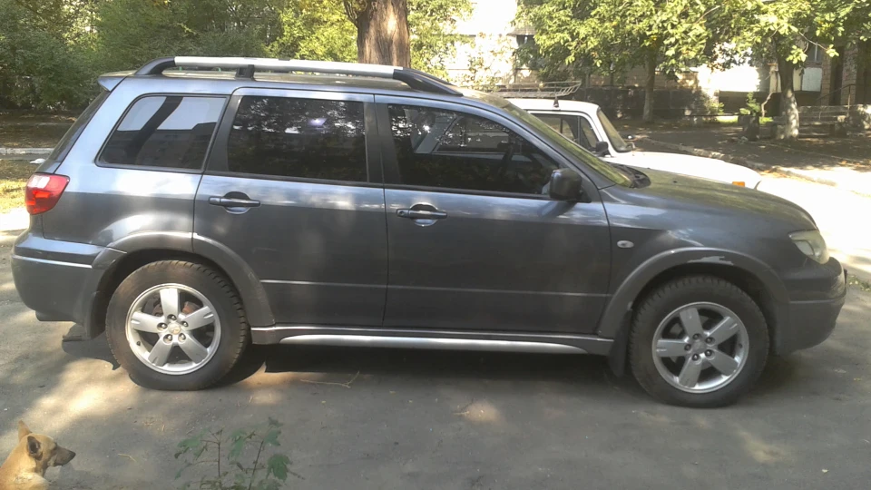 Mitsubishi Outlander 2,0 Sport 4