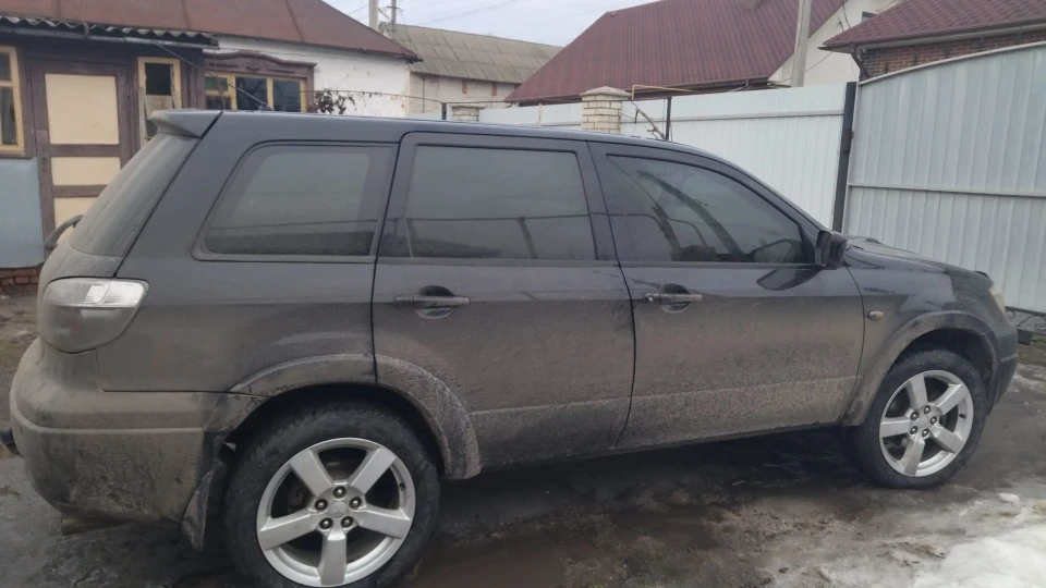 Mitsubishi Outlander 2.0 турбо 148 кВт/201