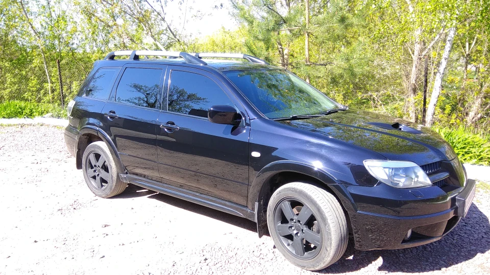 Mitsubishi Outlander 2.0 TURBO 2