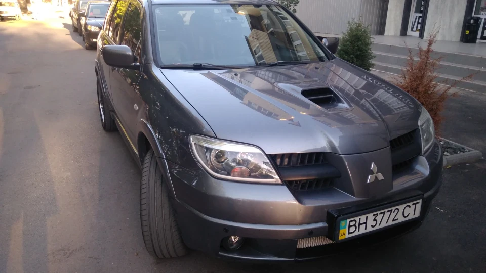 Mitsubishi Outlander 2.0 Turbo 🇺🇦 2