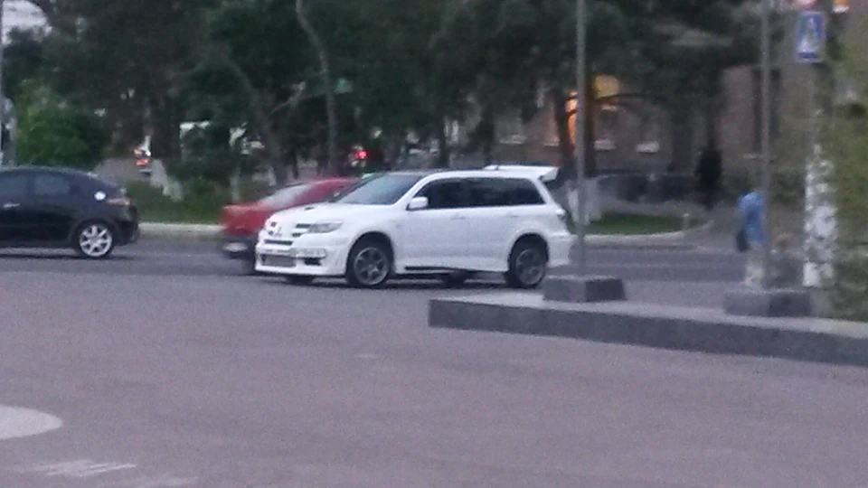 Mitsubishi Outlander 2.0 turbo 4