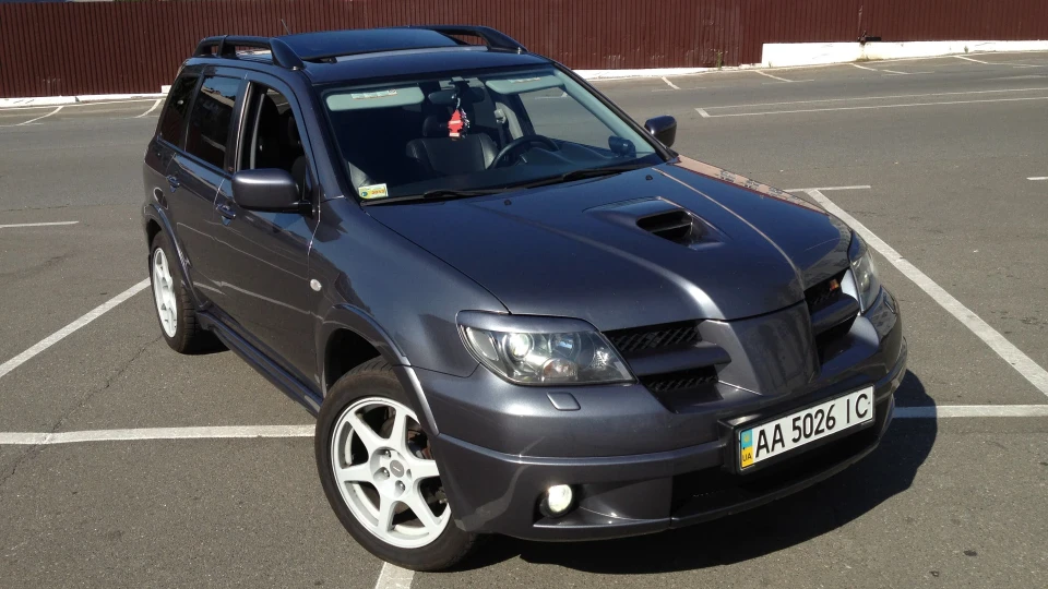 Mitsubishi Outlander 2.0 турбо 5
