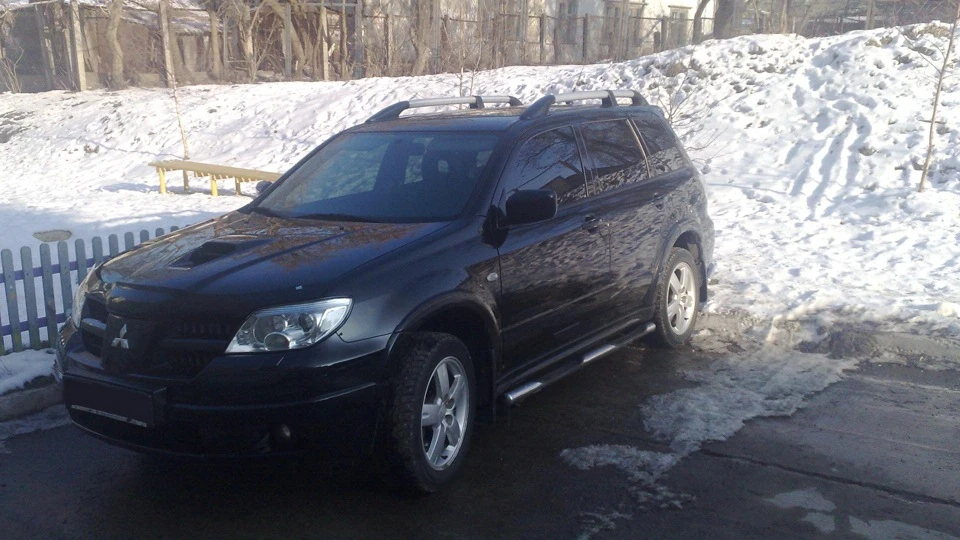 Mitsubishi Outlander 2.0TURBO 2