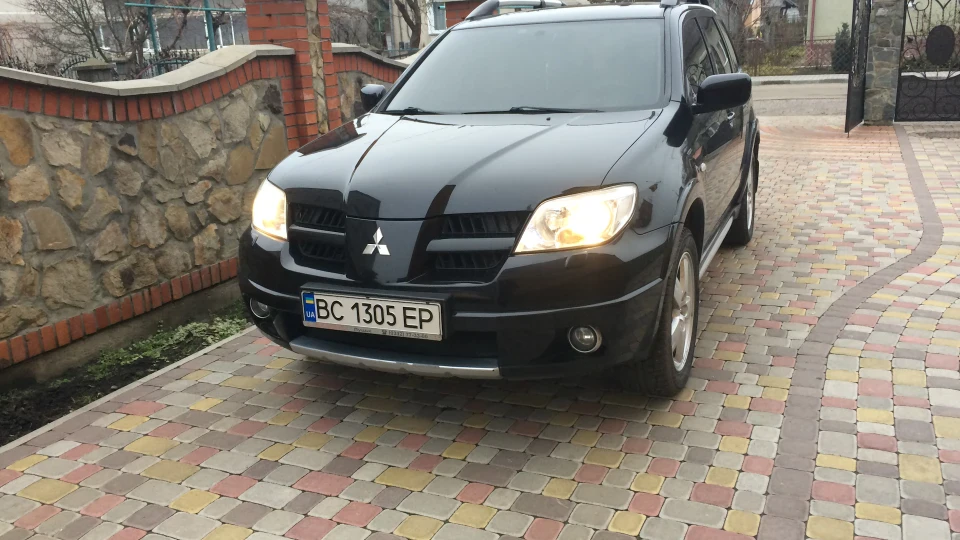 Mitsubishi Outlander 2.4 АКПП