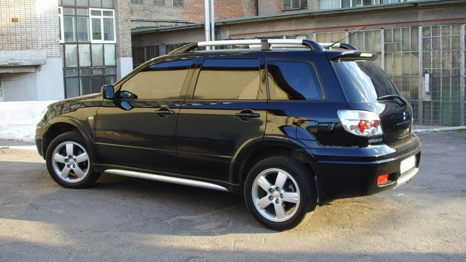 Mitsubishi Outlander 2.4 AT. 4WD. ГБО