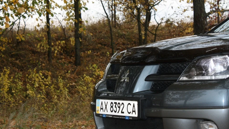 Mitsubishi Outlander 2.4 AT Акула 3