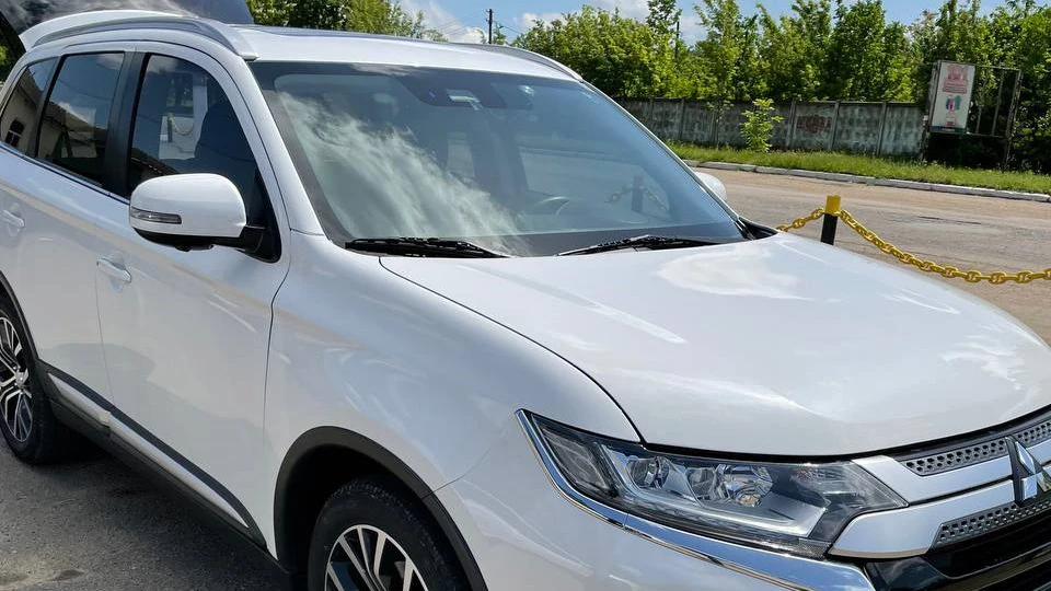 Mitsubishi Outlander 2,4 Хмара