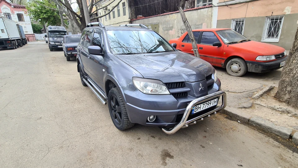 Mitsubishi Outlander 2.4 Мисливець 2