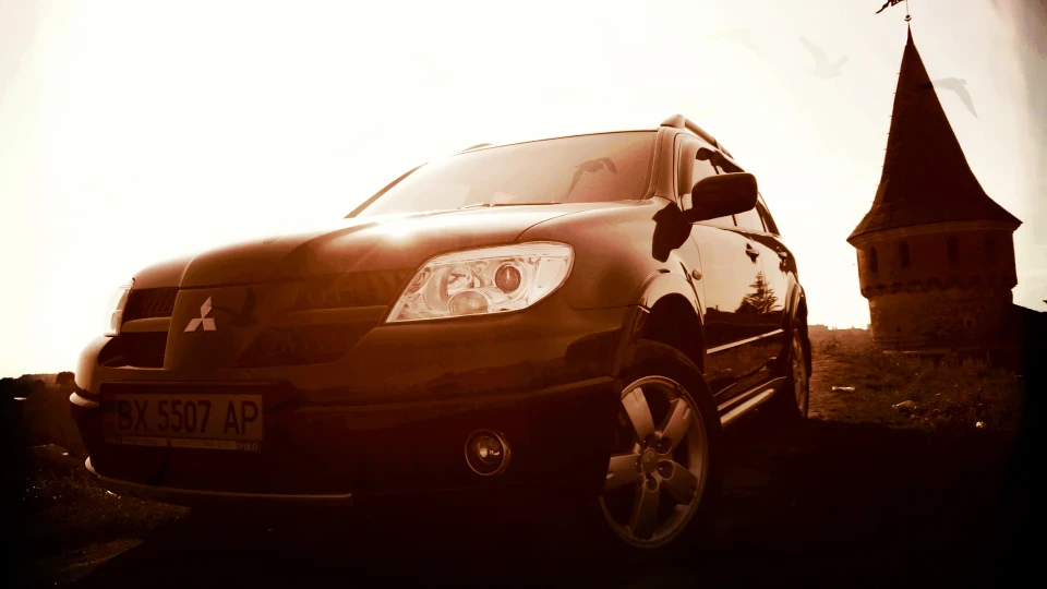 Mitsubishi Outlander 2,4 Sport 2