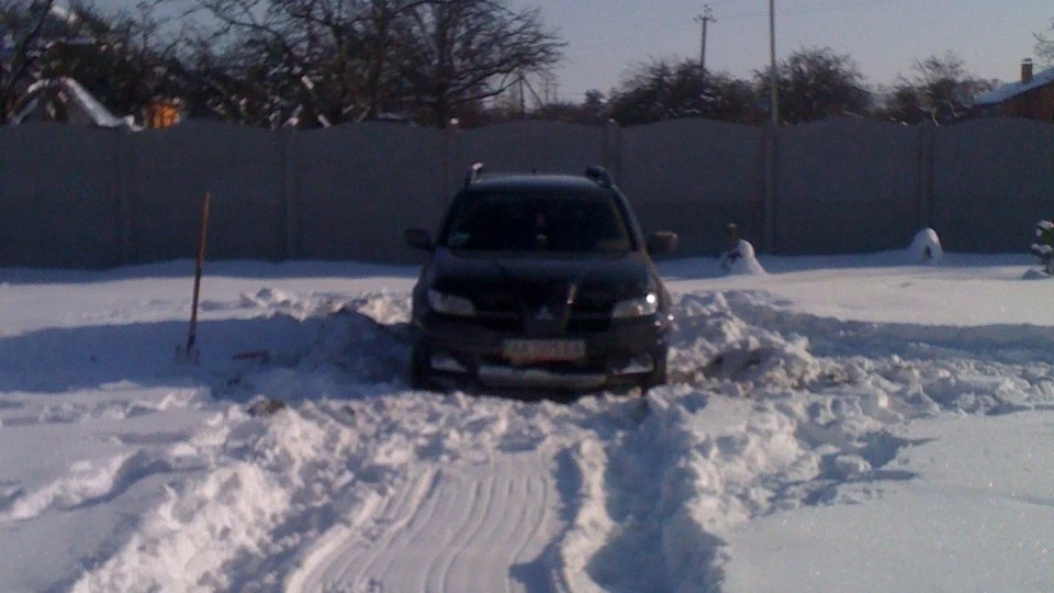 Mitsubishi Outlander 2.4 2