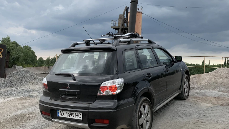 Mitsubishi Outlander 2.4 5