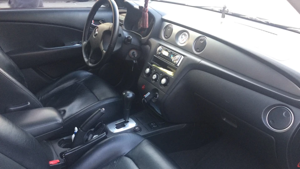 Mitsubishi Outlander 2.4 3