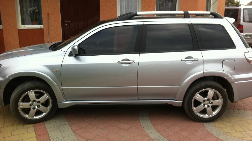 Mitsubishi Outlander 2.4 4