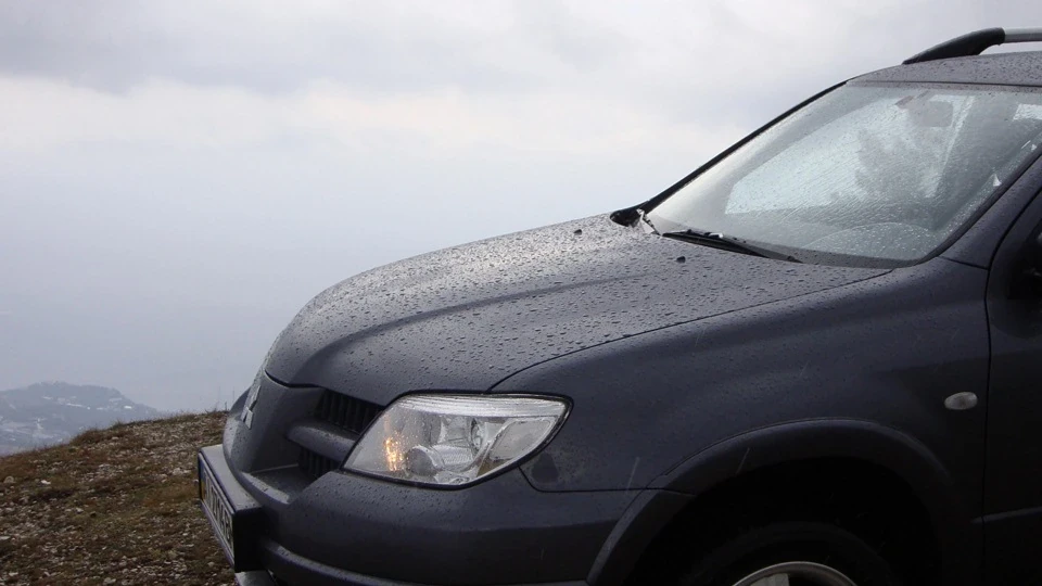 Mitsubishi Outlander 2.4л, авт., Блискавка 2