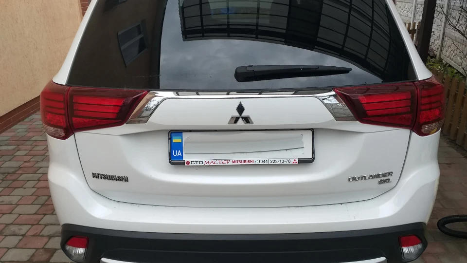 Mitsubishi Outlander американський японець 4
