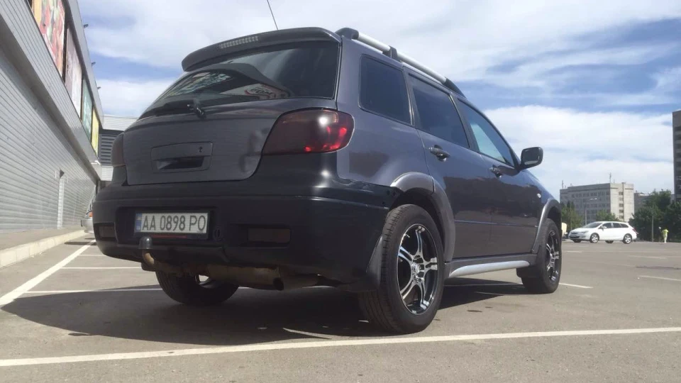 Mitsubishi Outlander Big Mo 2.4 LPG 3