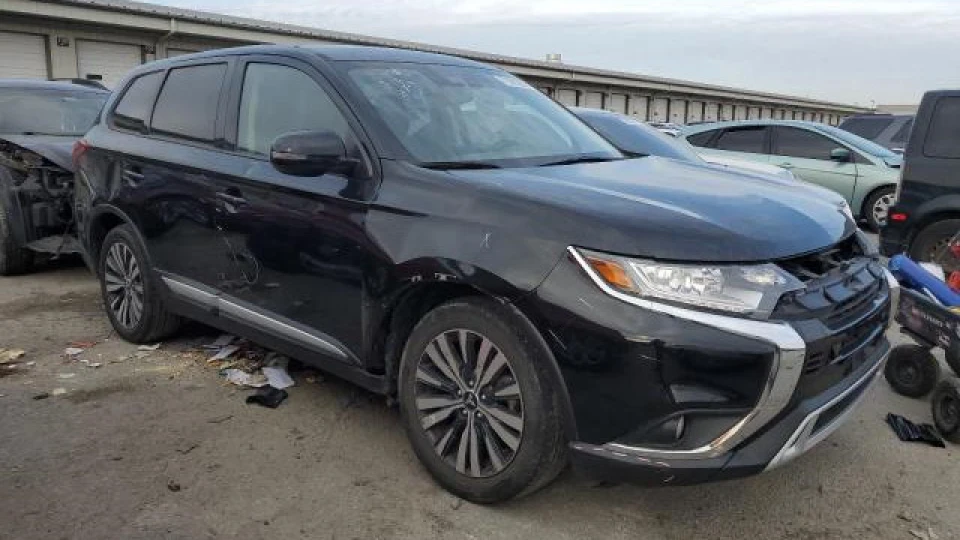 Mitsubishi Outlander Black Arrow 4