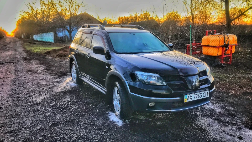 Mitsubishi Outlander Black Samurai