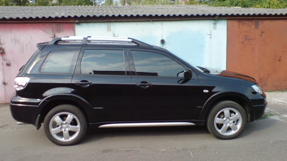 Mitsubishi Outlander Black Samurai 2