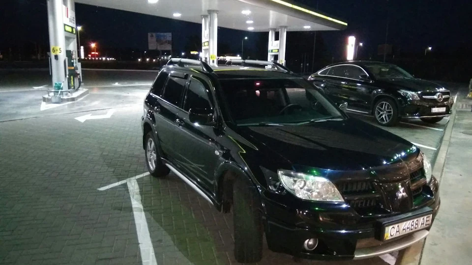Mitsubishi Outlander blackout 2