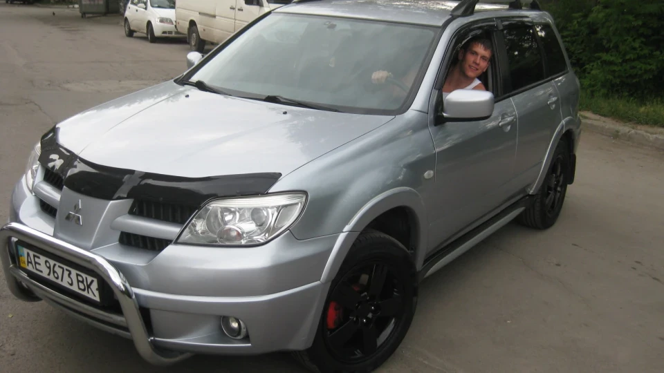 Mitsubishi Outlander Бойовий кінь 2